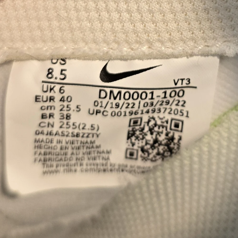 Nike Air Max Pre-Day Sneaker Phantom White Size 8.5